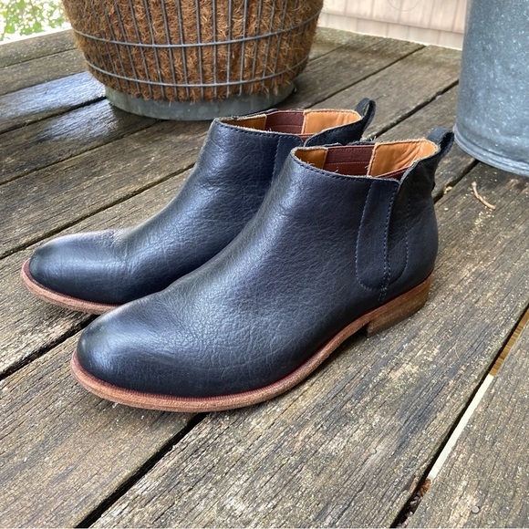 Kork Ease Velma Black Leather Chelsea Boots - Sz 8 - Picture 1 of 10